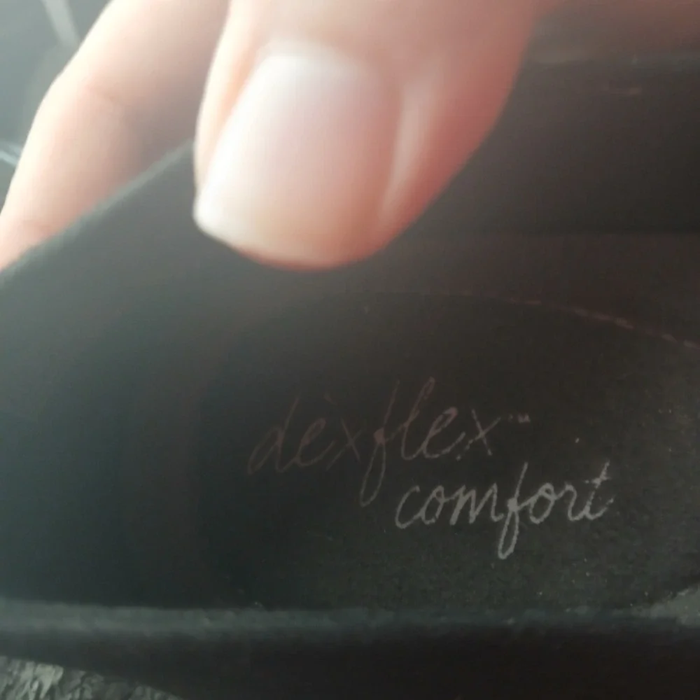 Dexflex Comfort Wedge Pumps 10 Black Pleated Round Toe Professional Casual